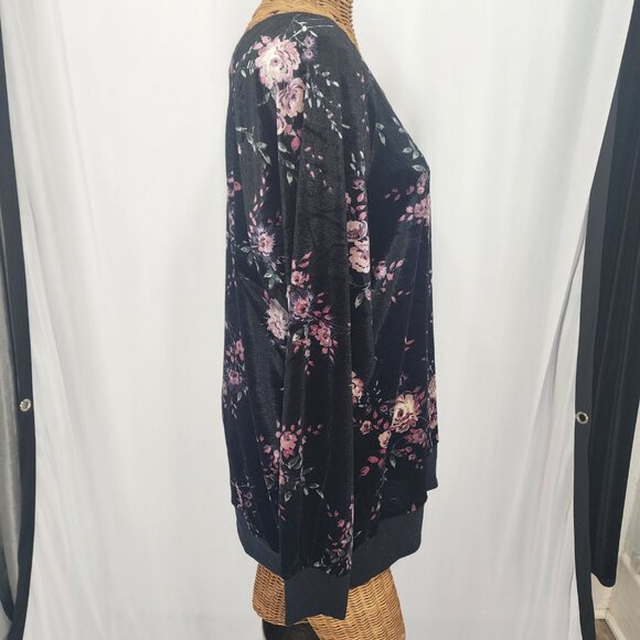 Torrid Black with Pink Floral Print, Velvet Like, Sweatshirt Size 1 TORRID (1X) - Picture 7 of 10